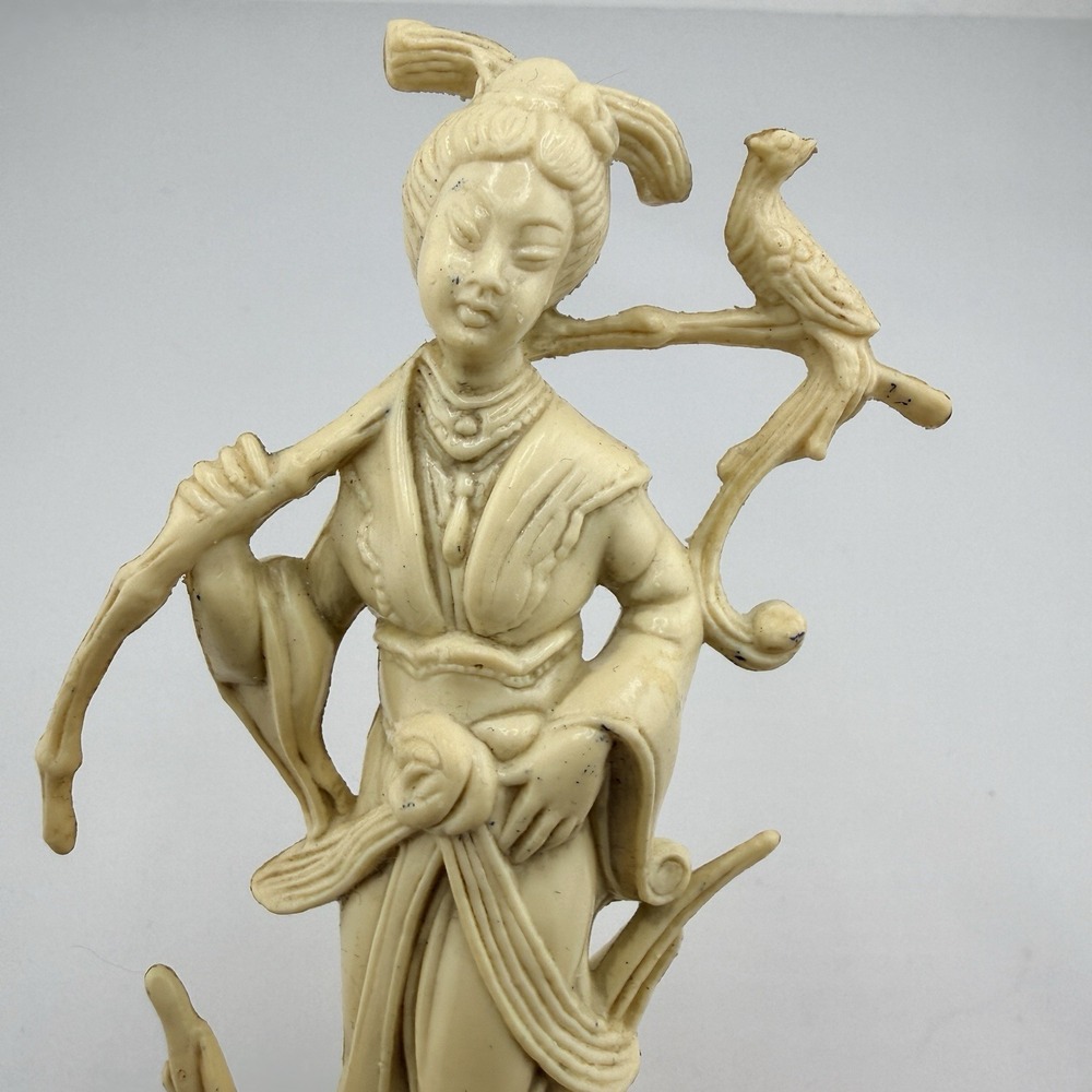 Vintage Italian Plastic Japanese Geisha Figurine Resin‎ Base - Picture 4 of 8